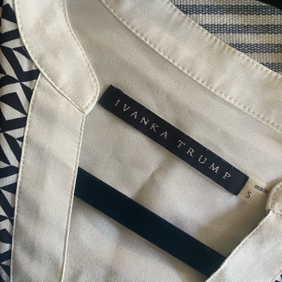 Ivanka Trump Blouse - Excellent Condition - Picture 3 of 3